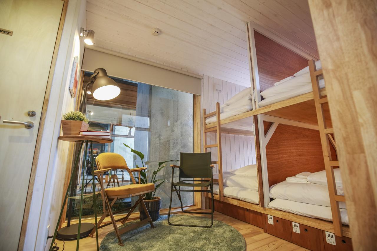 ทินีส์ โยโกฮาม่า ฮิโนเดโชะ Hostel ภายนอก รูปภาพ